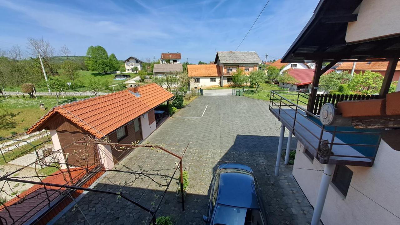 Hotel Family Puskaric à Slunj Extérieur photo